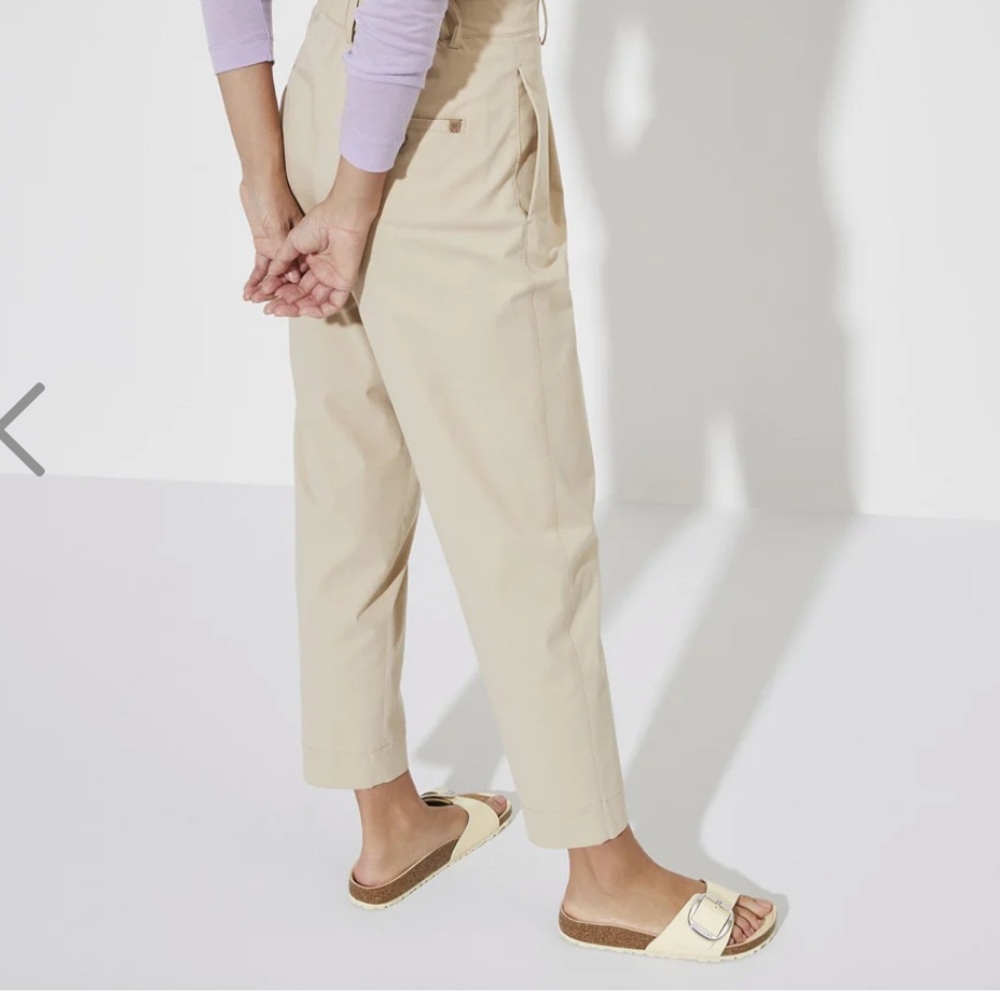 Birkenstock Cream Single-Buckle Slide Sandals - Picture 4 of 16